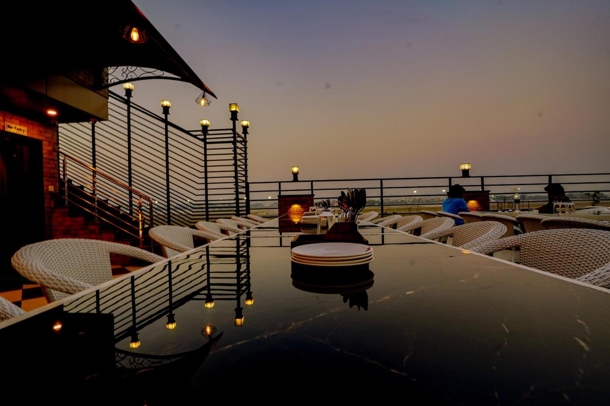 Hotel Cheelgadi Jaipur Buitenkant foto