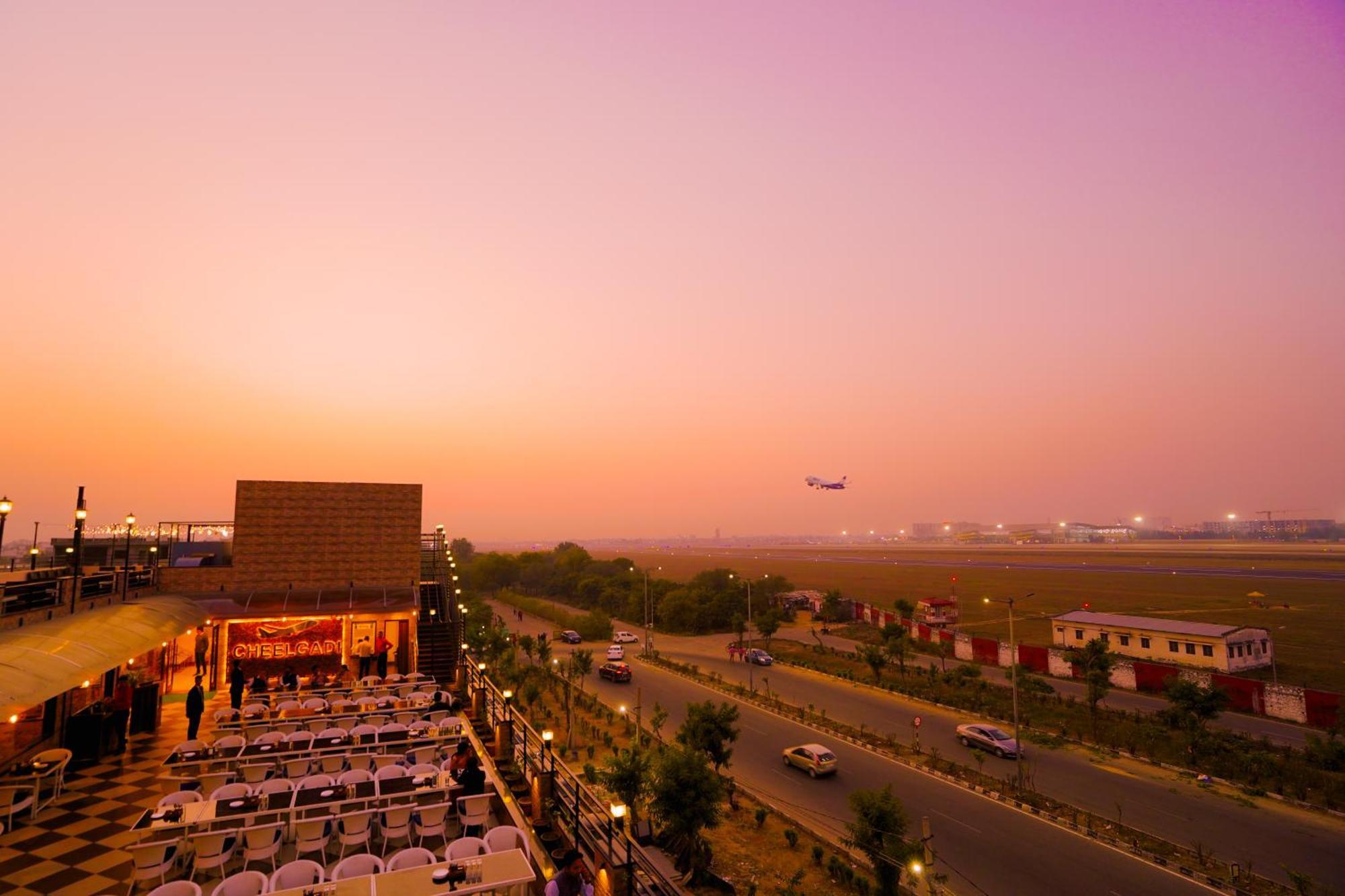 Hotel Cheelgadi Jaipur Buitenkant foto